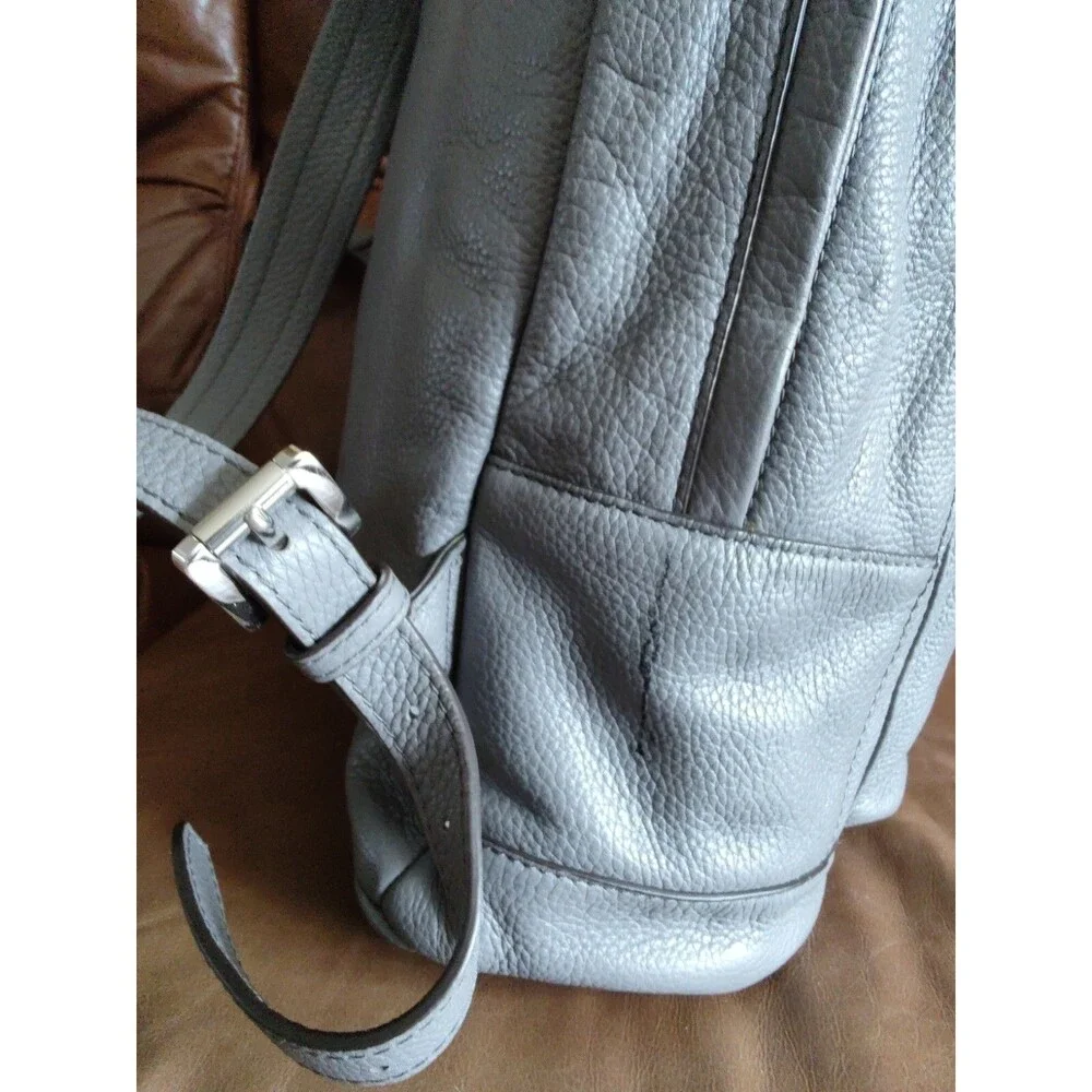 New with tags Women's Rare Michael Kors Leather Gray Backpack Limited Edition